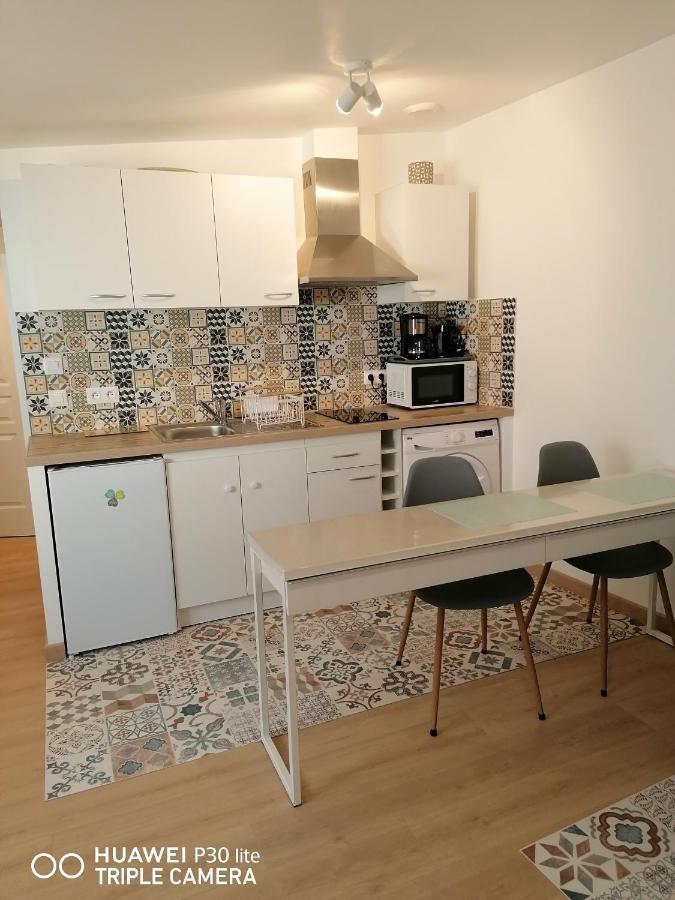 Charmant Logement En Plein Centre De Maconアパートメント エクステリア 写真